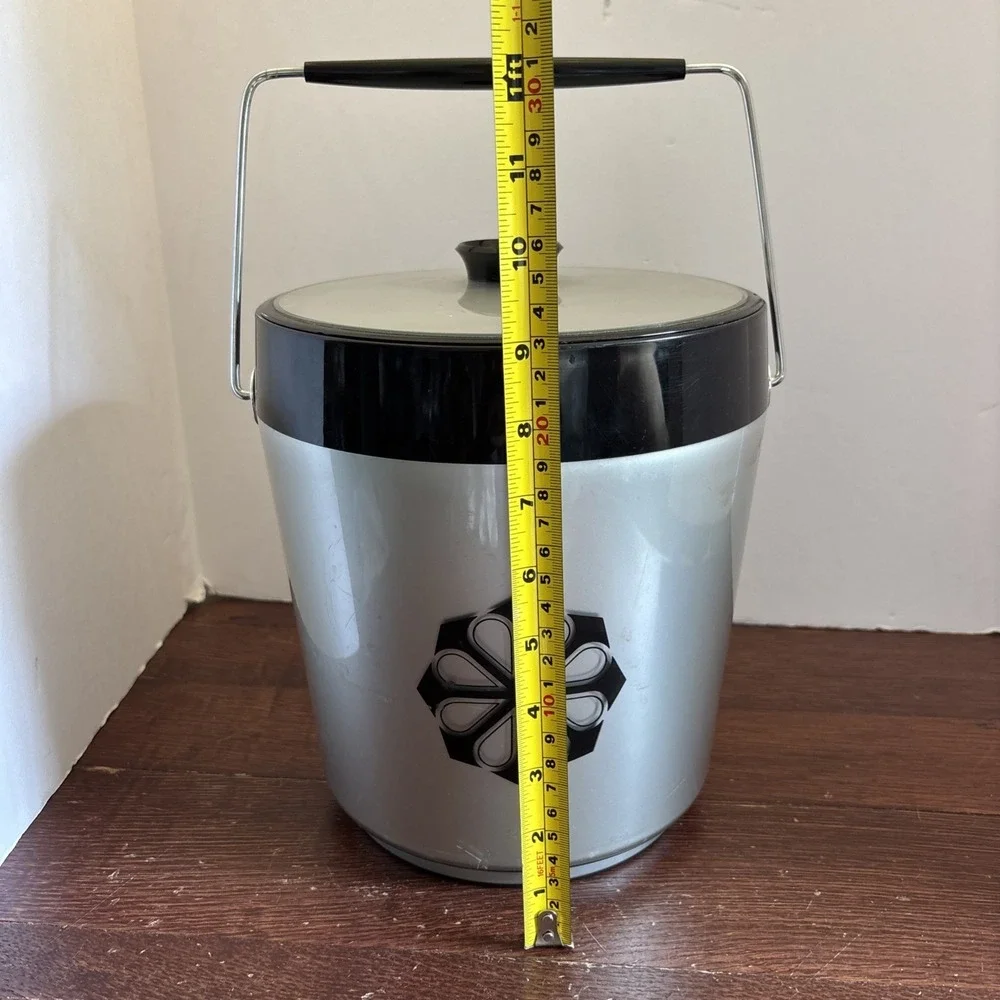Vintage West Bend Thermo Serve Ice Nucket Atomic MCM Barware Silver